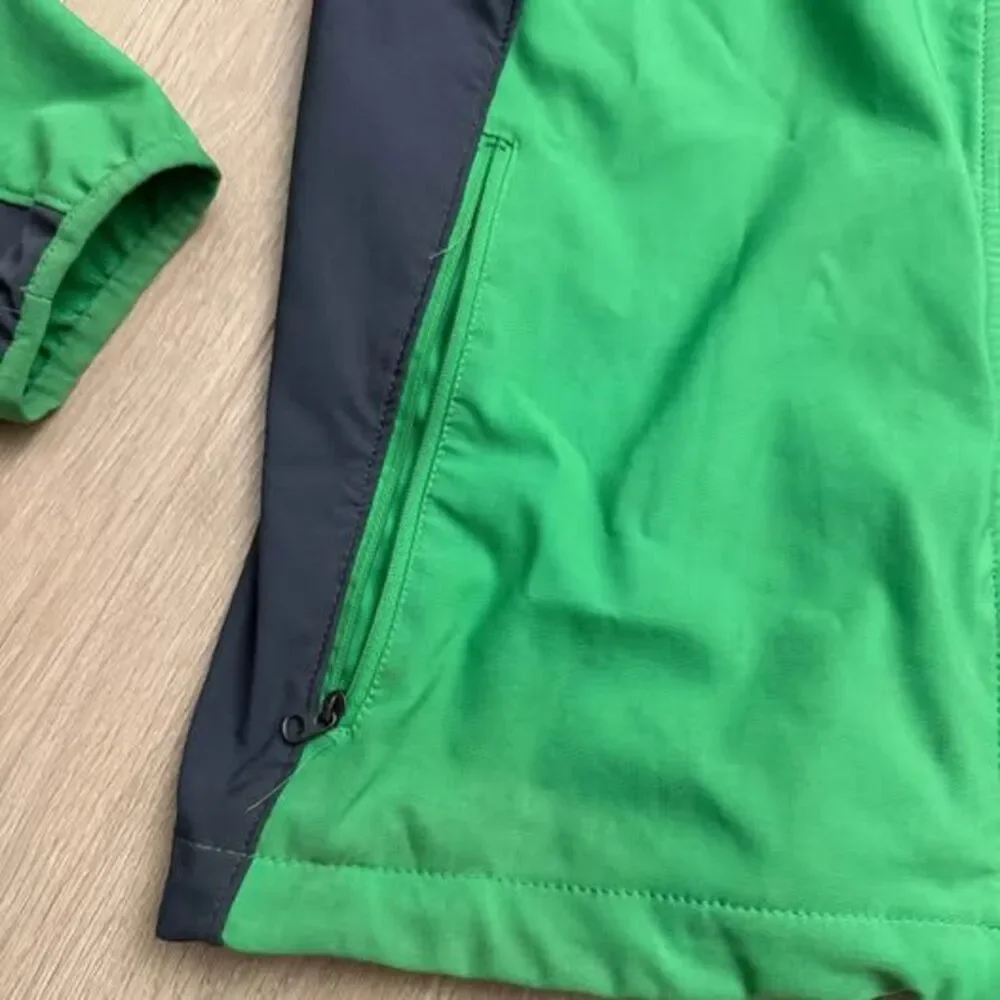 The North Face Softshell Jacket men’s size medium green